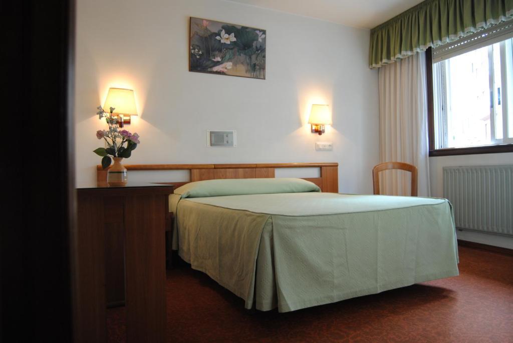 Hostal Palas Ла-Корунья Экстерьер фото