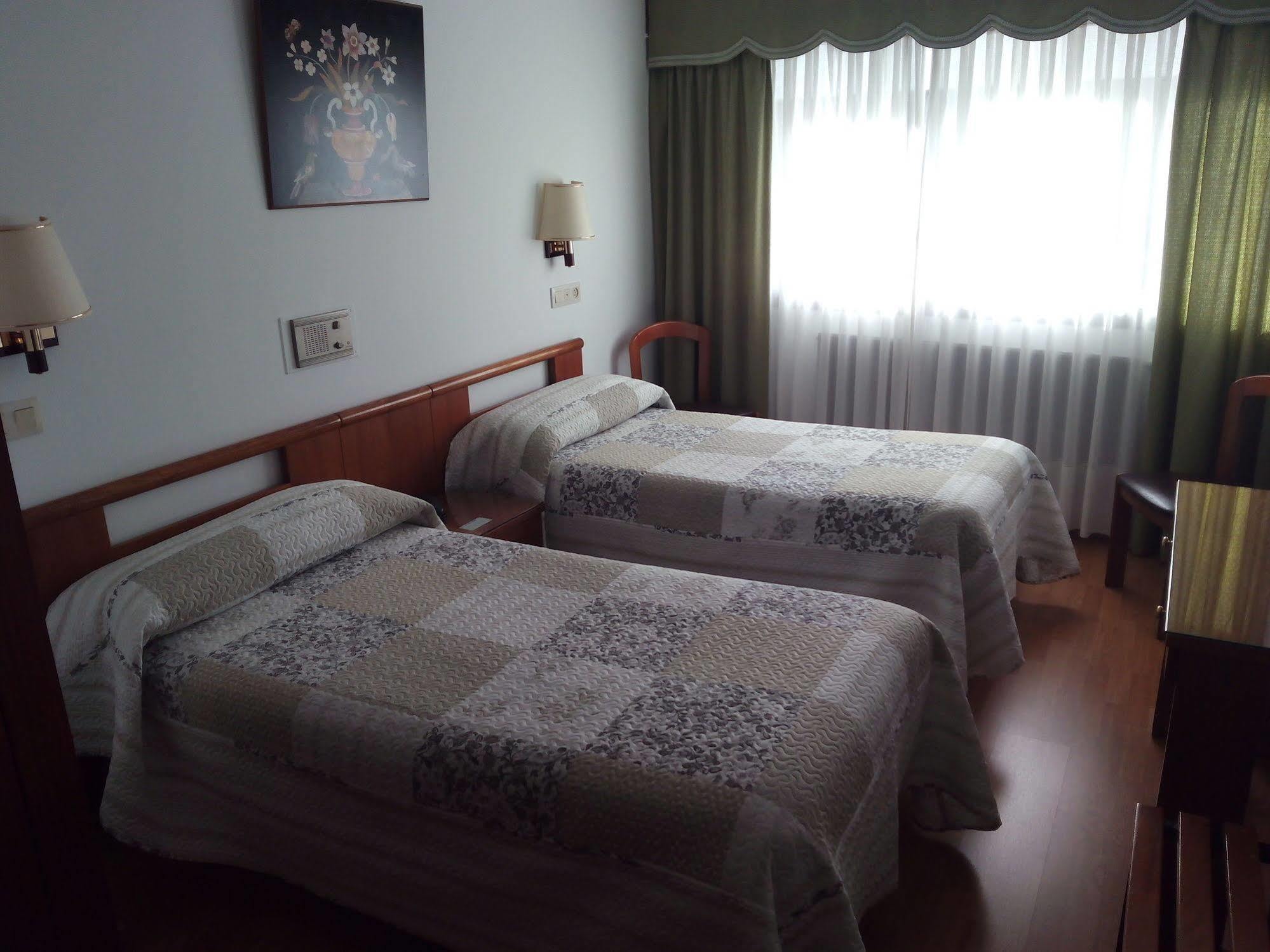 Hostal Palas Ла-Корунья Экстерьер фото