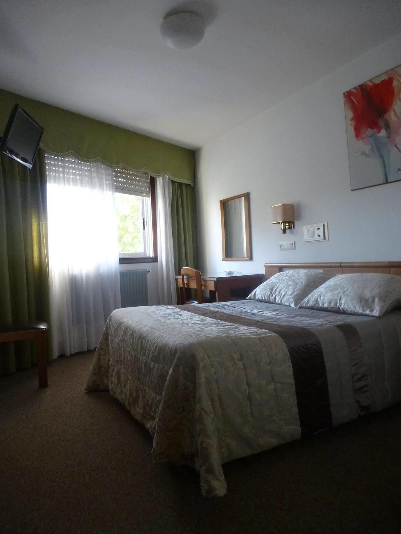 Hostal Palas Ла-Корунья Экстерьер фото